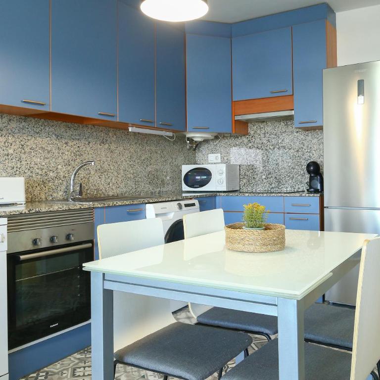 V031 - Port Canigo - Two-Bedroom Apartment - 12