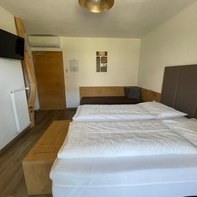 Guesthouse Dolomiten - Camera Classic con Letto Singolo Comfort - 2
