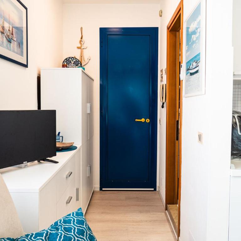 Tastefully furnished flat with lateral sea view - Studio - 4