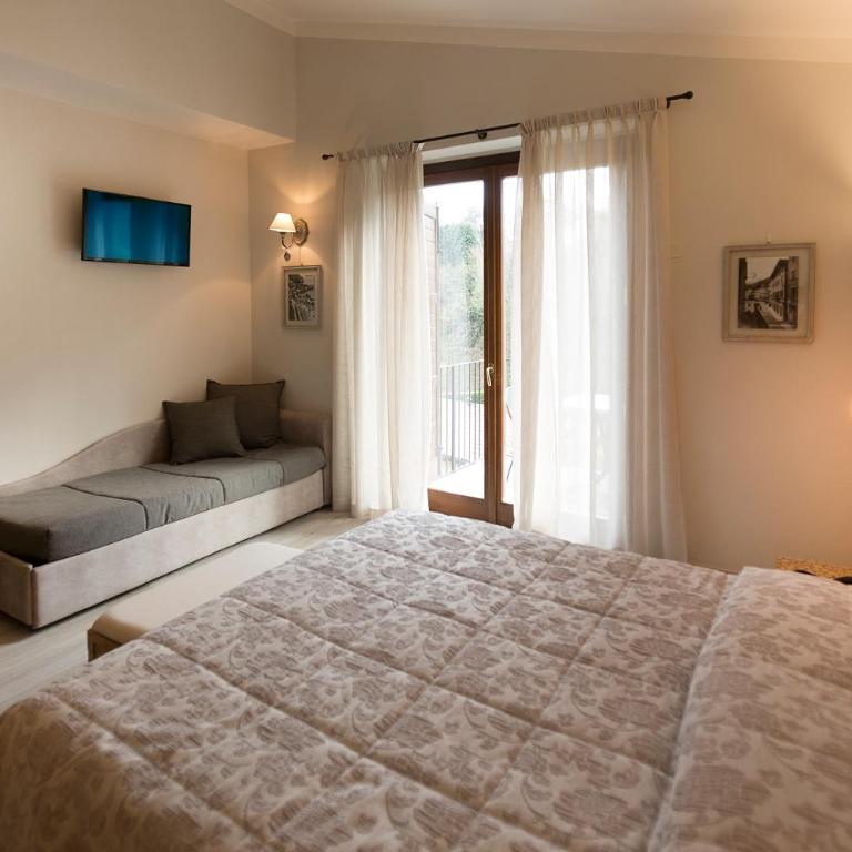 Hotel Livia - Camera Matrimoniale Superior con Vista Lago - 4