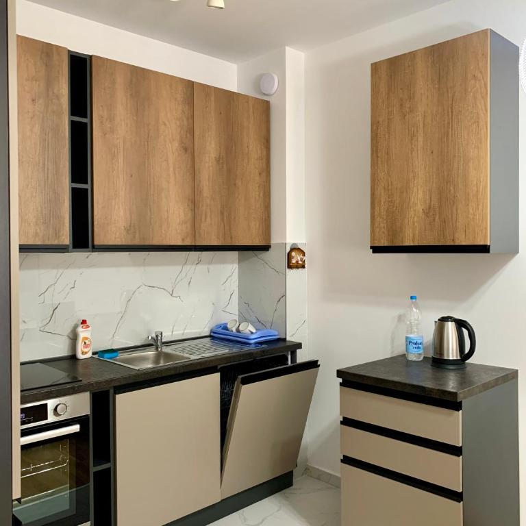 Mountain view - One-Bedroom Apartment - 11