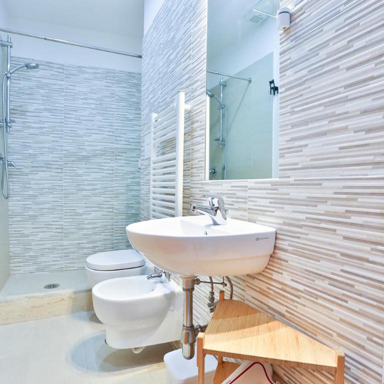 GuestHost - B&B Lungomare Centro - Camera Tripla - 6