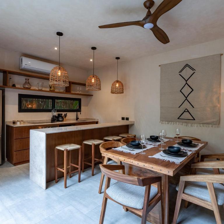Moonstone - Villa with private pool and 24hrs security & Beach club access - Villa con piscina privada - 4