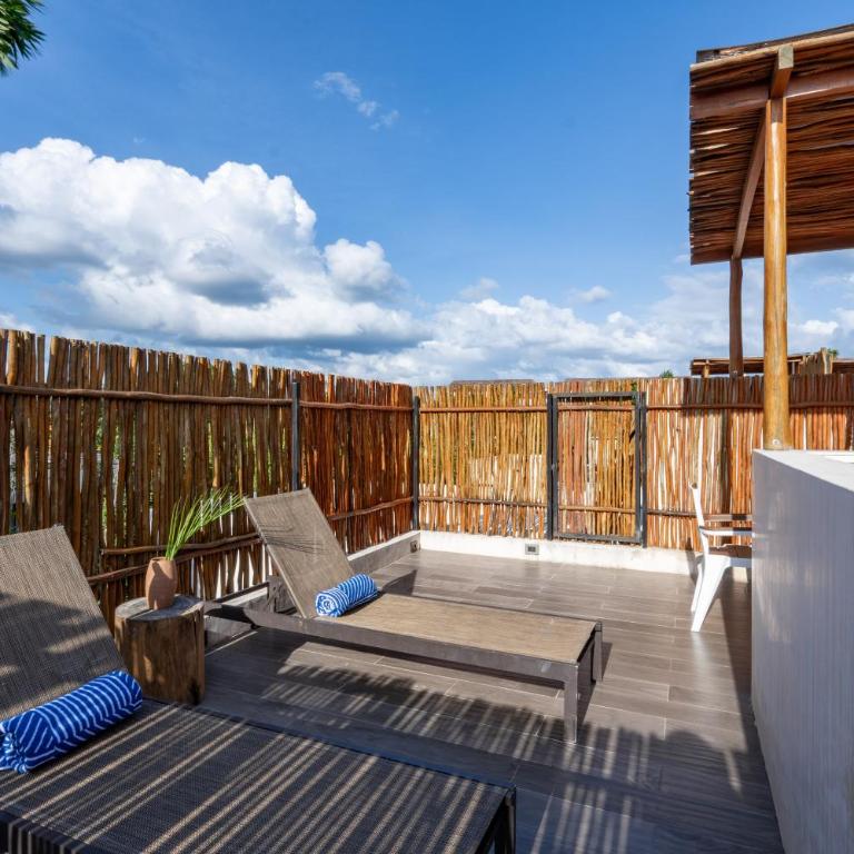 Moonstone - Villa with private pool and 24hrs security & Beach club access - Villa con piscina privada - 34