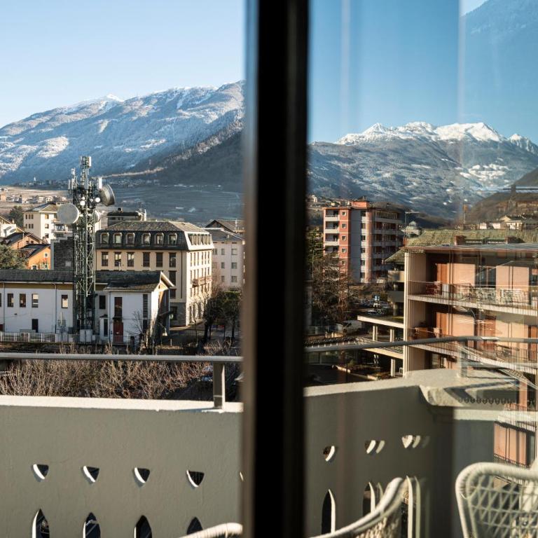 Bernina Express Eco Rooms&Breakfast - Suite with City View - 11