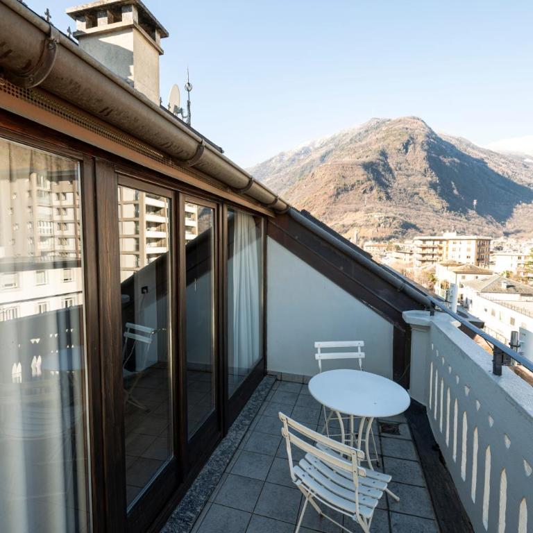 Bernina Express Eco Rooms&Breakfast - Suite with City View - 10