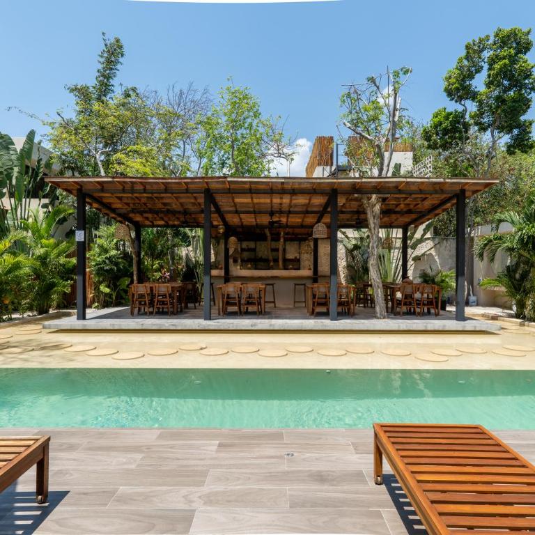 Moonstone - Villa with private pool and 24hrs security & Beach club access - Villa con piscina privada - 2