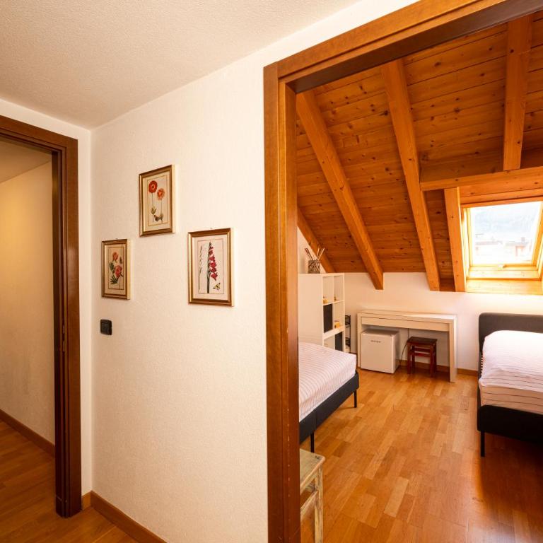 Bernina Express Eco Rooms&Breakfast - Two-Bedroom Suite - 14