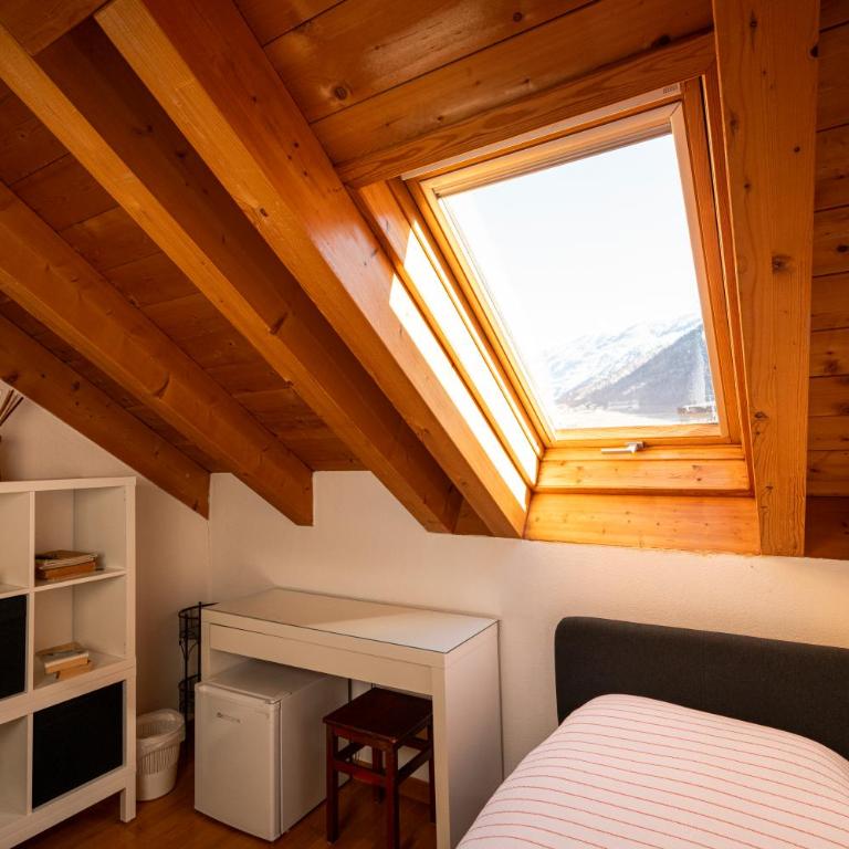 Bernina Express Eco Rooms&Breakfast - Two-Bedroom Suite - 13