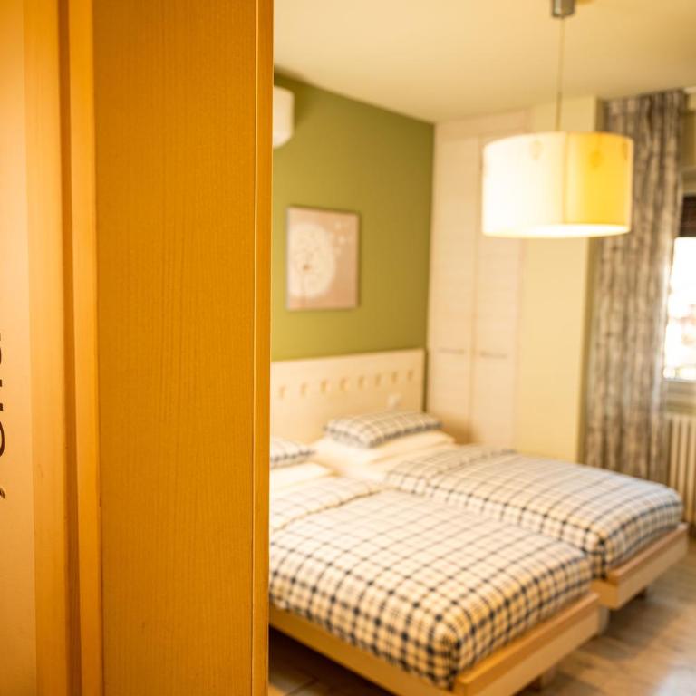 Bernina Express Eco Rooms&Breakfast - Double or Twin Room with Private Bathroom - 12