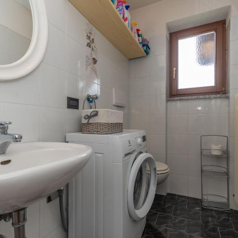 Appartamento Iori - Appartamento con Vista e Balcone - 13