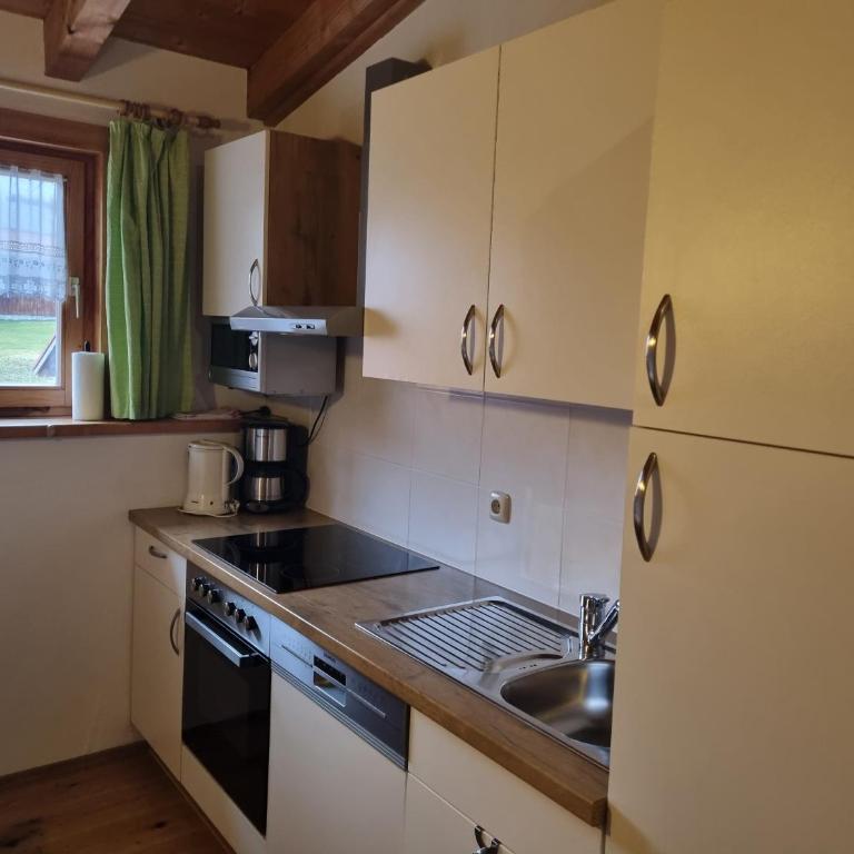 Landhaus Poppler mit Aufzug - Apartment mit 1 Schlafzimmer - 19