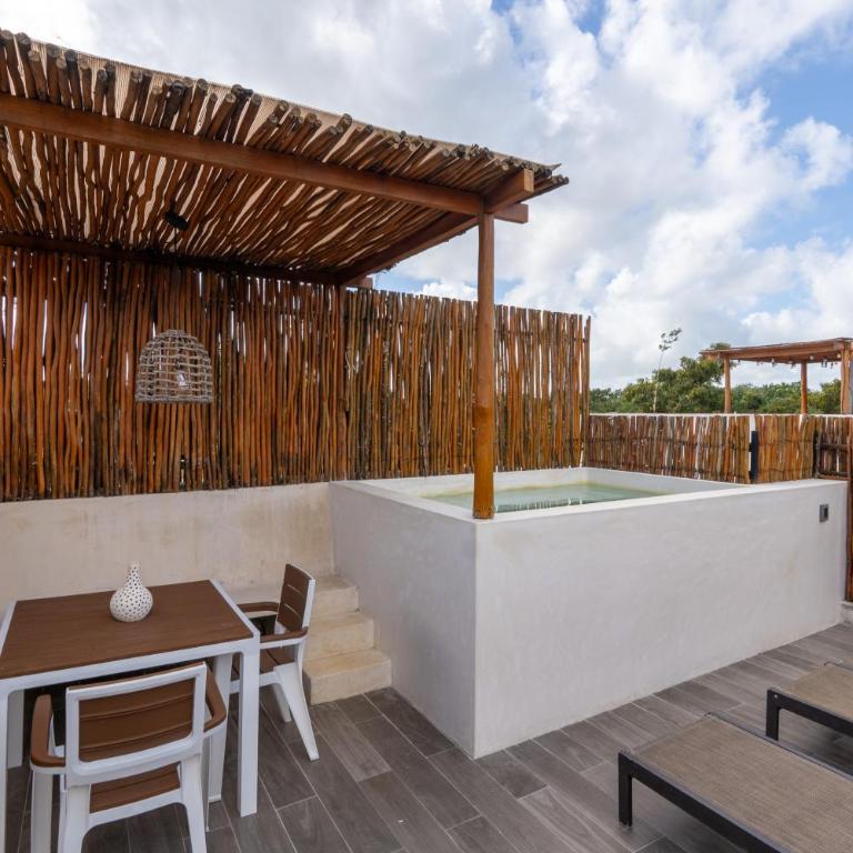 Moonstone - Villa with private pool and 24hrs security & Beach club access - Villa con piscina privada - 35