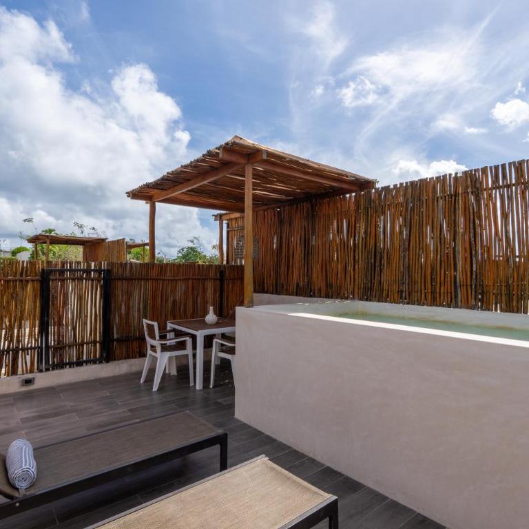 Moonstone - Villa with private pool and 24hrs security & Beach club access - Villa con piscina privada - 40