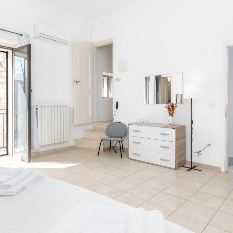 Dimora Silvio Pellico - Two-Bedroom Apartment - 14