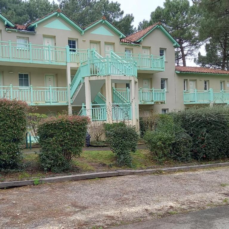 T2 32m2 terrasse 8m2 PISCINE LACANAU OCEAN LAC GOLF MULTISPORT - Appartement 1 Chambre - 35