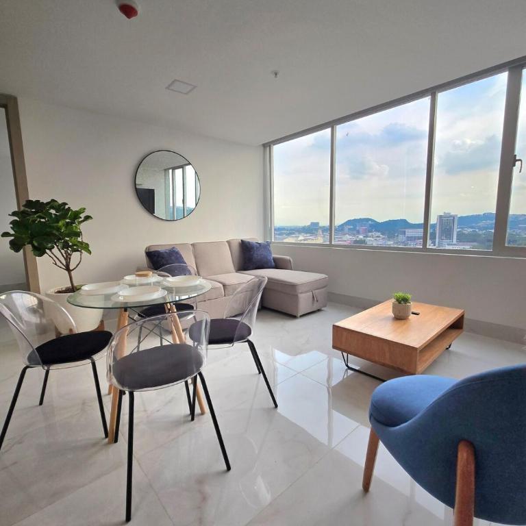Luxury, Comfort, Parking - Apartamento de 2 dormitorios - 3
