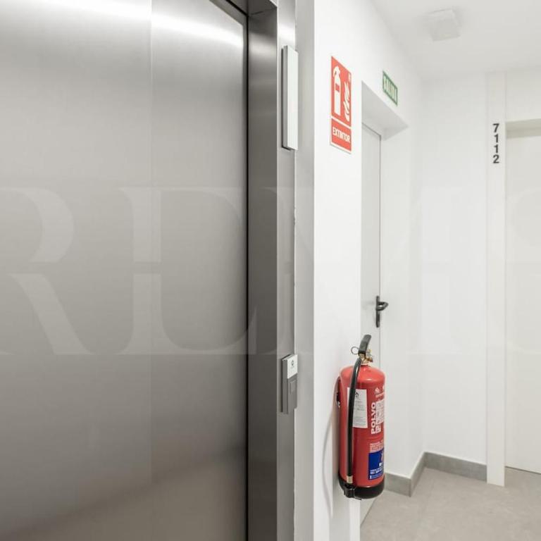 Seaside escape with views, pool and parking REMS - Apartamento de 2 dormitorios - 18
