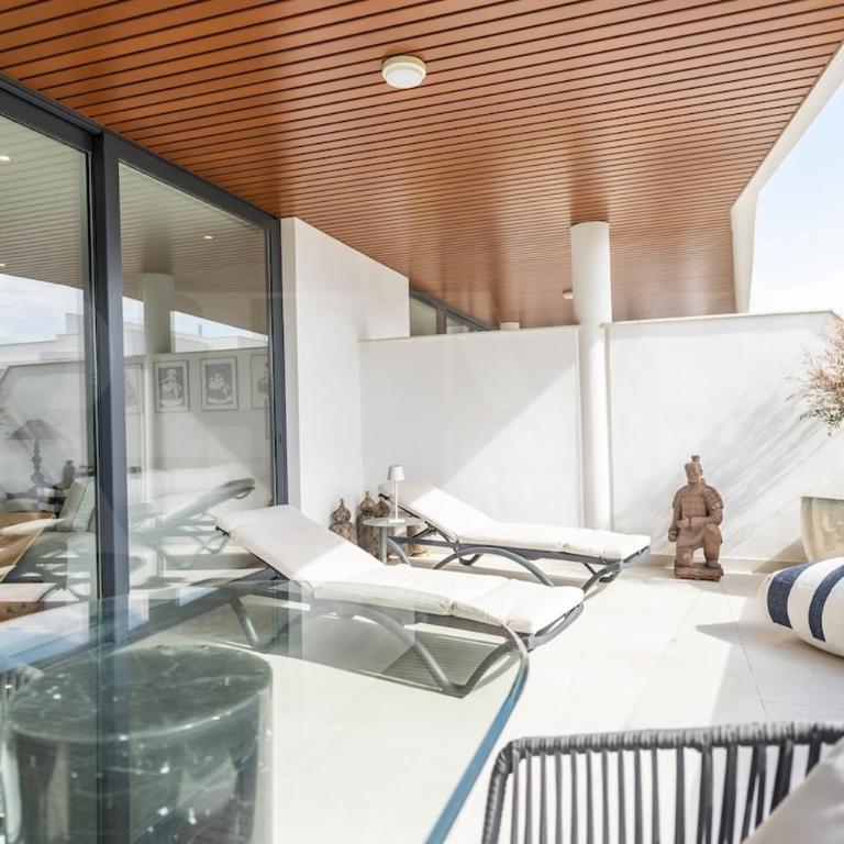 Seaside escape with views, pool and parking REMS - Apartamento de 2 dormitorios - 33
