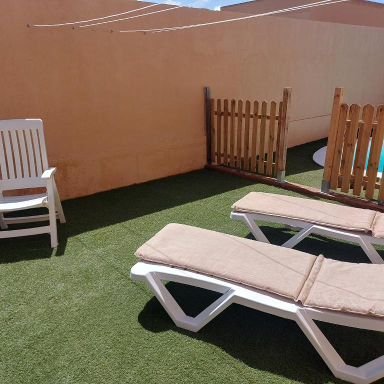 villa Mimosa - Three-Bedroom House - 16