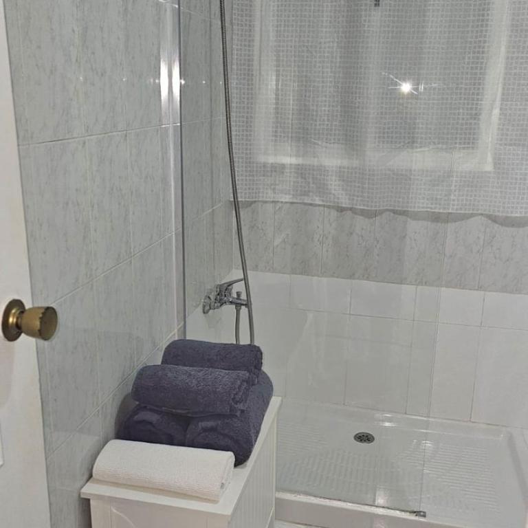Ideal Holiday Apartment City Center - Apartamento - 8
