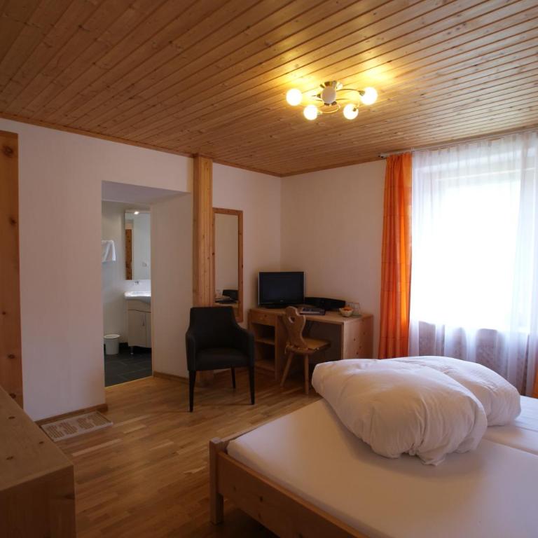 Hotel Bellaval Scuol - Doppelzimmer - 1