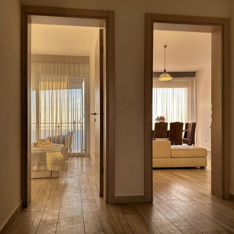 Paradise beachfront view 2 - One-Bedroom Apartment - 30