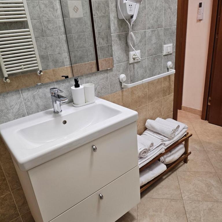 Apartment Maria in Monti - Appartamento con 1 Camera da Letto - 3