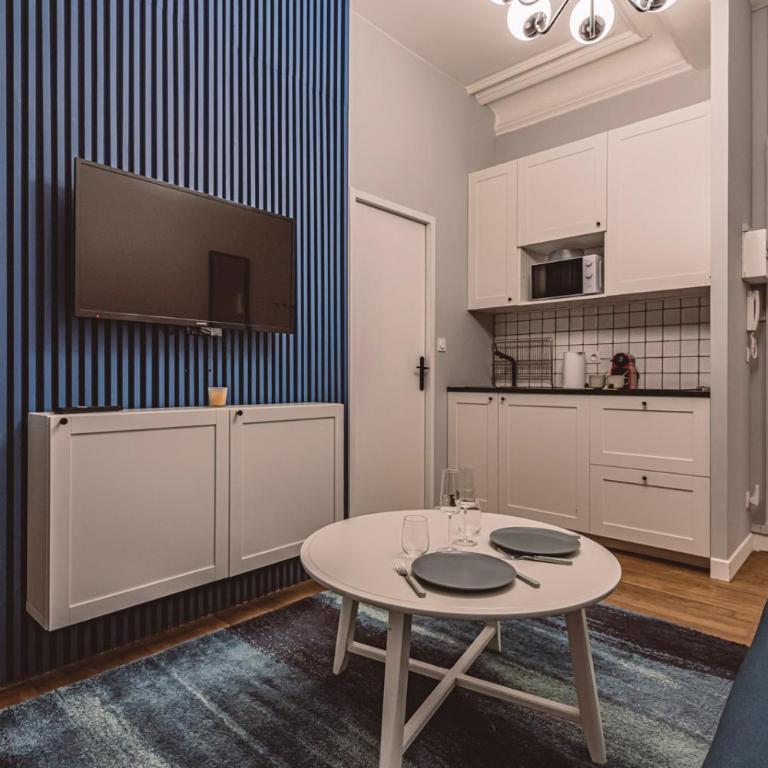 Le Méditerranéen, face à la Cathédrale - 2D - Appartement 1 Chambre - 2