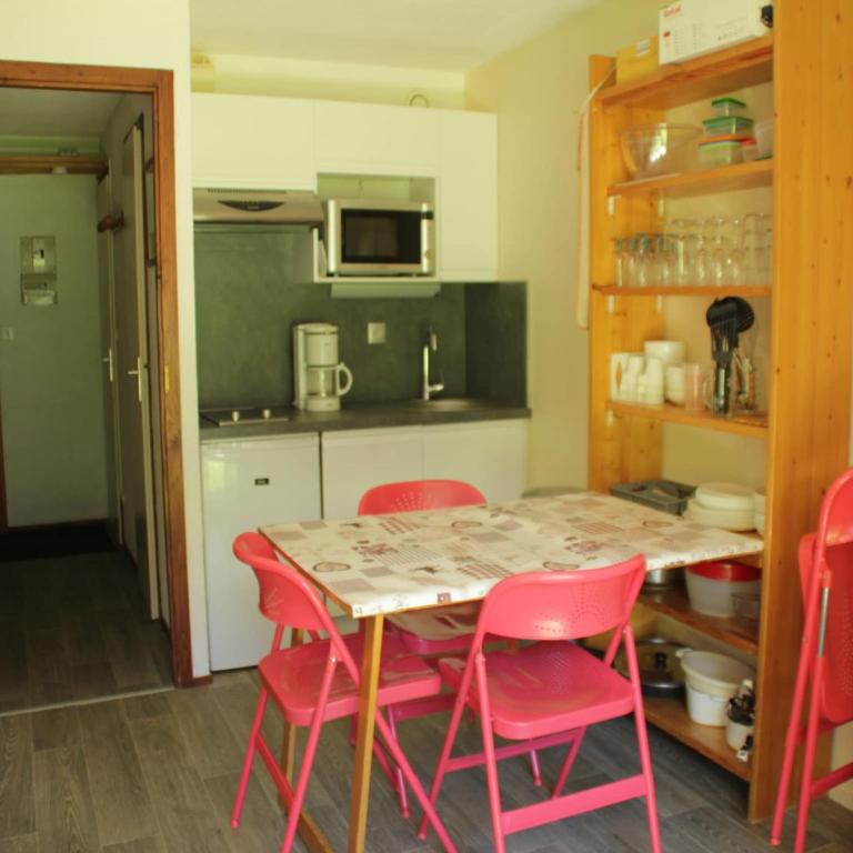 Apartment in Chatel with private terrace - Apartment - 12