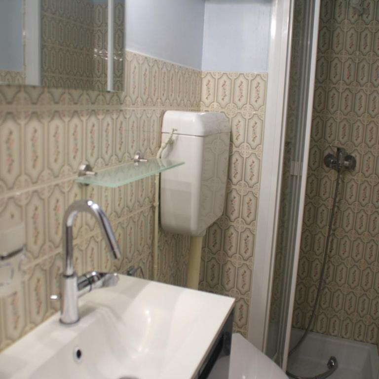 Apartment for 4 people with balcony - Apartment - 16