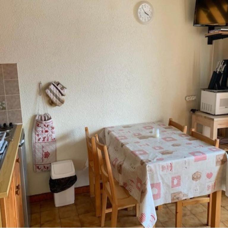 Apartment in Châtel with Stunning Mountain Views - Apartamento de 1 dormitorio - 14