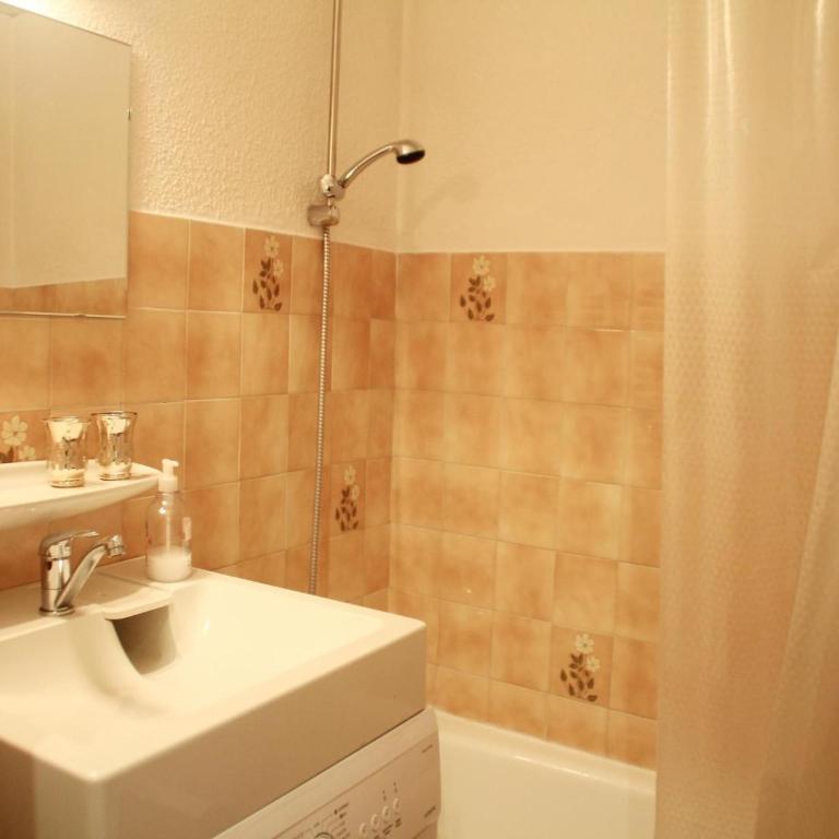 Apartment in Vonnes with Stunning Mountain Views - Apartment - 6