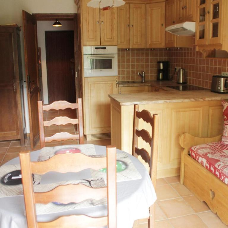 Apartment in Châtel near Ski Lifts & Views - Appartamento - 4