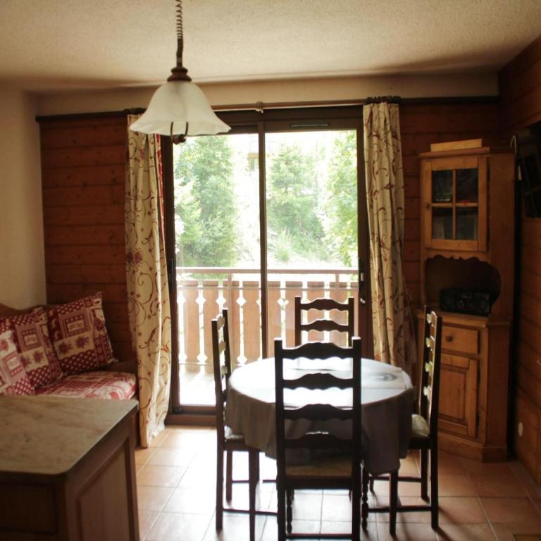 Apartment in Châtel near Ski Lifts & Views - Appartamento - 5