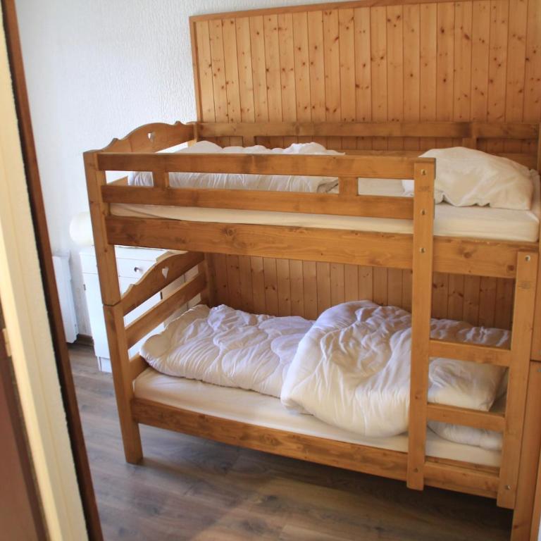 Apartment for 4 people with pool - Apartment - 13