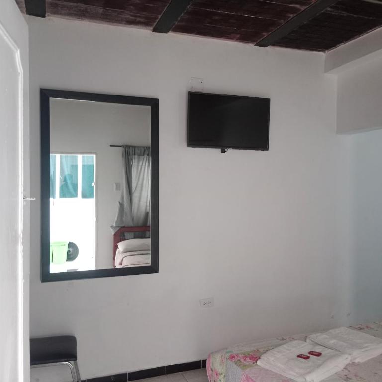 D apartaestudio amoblado central con cocina y baño - Apartamento de 1 dormitorio - 2