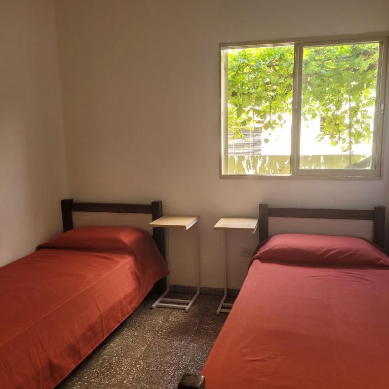 HOTEL RESIDENCIAL CAMACHO - Habitación Individual Estándar con baño compartido - 3