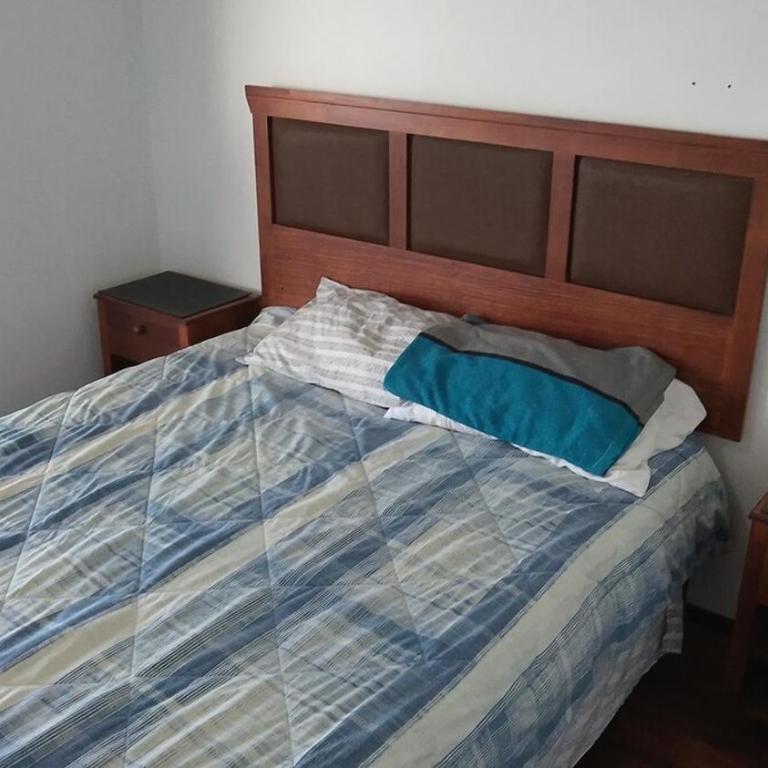 Moderno departamento, piscina y estacionamiento - Three-Bedroom Apartment - 13