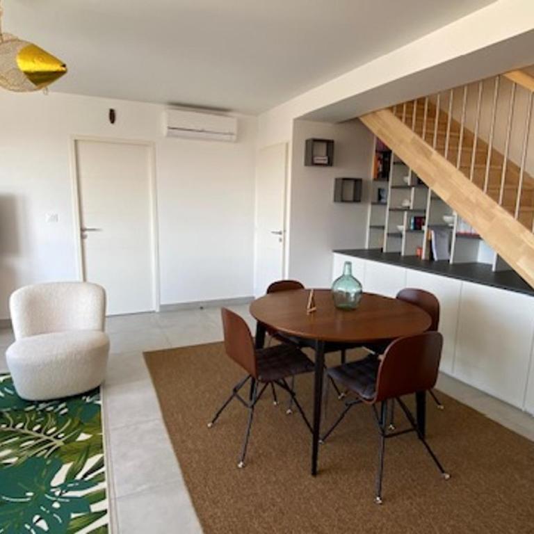 Superbe T4 Duplex Climatisé 6/7 Pers, Wifi, Parking - FR-1-798-56 - Apartamento - 6