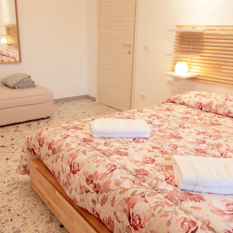 A Casa di Amici - Appartamento con 2 Camere da Letto - 11
