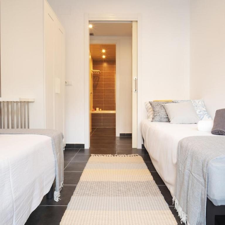 Seahomes Vacations - Beachside Apt with Pool - Two-Bedroom Apartment - 20