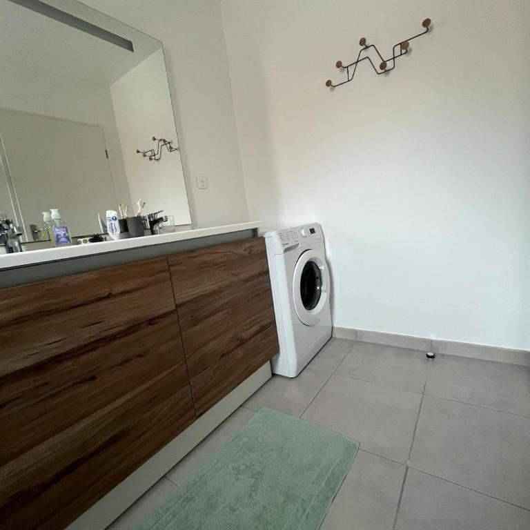 Villa neuve 300 m plage sud 3 chambres - Villa - 16
