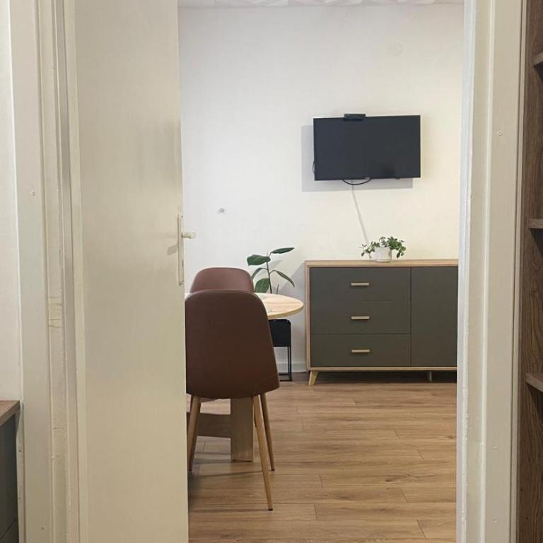 Studio 77 - One-Bedroom Apartment - 7