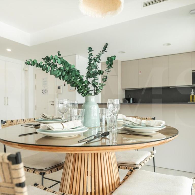 Beachside escape with parking and pool REMS - Apartamento de 2 dormitorios - 2