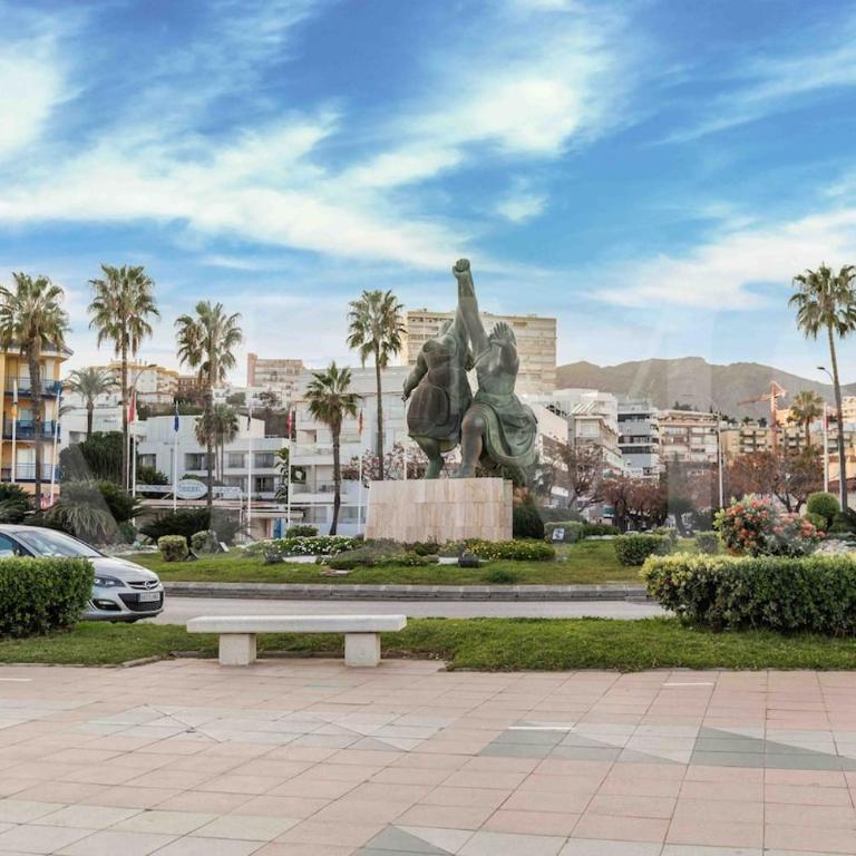Beachside escape with parking and pool REMS - Apartamento de 2 dormitorios - 12