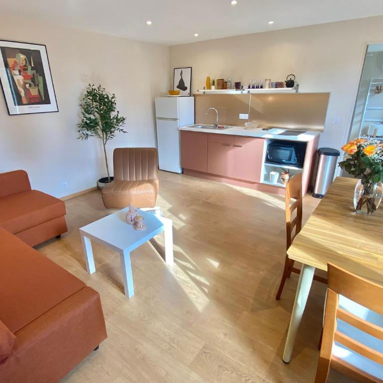 Great flat! 12 minute walk from train station and Palais - Apartment mit 1 Schlafzimmer - 3