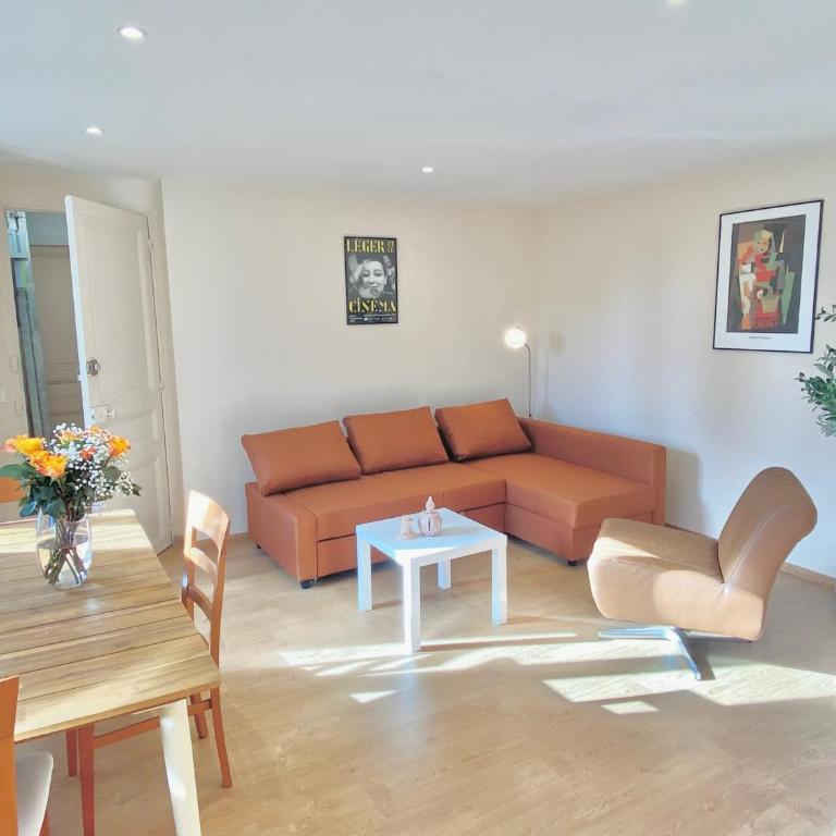 Great flat! 12 minute walk from train station and Palais - Apartment mit 1 Schlafzimmer - 15