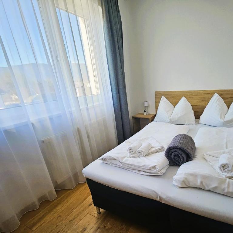 Mountains & Lakes - Chaletdorf & Appartements - Apartment mit 2 Schlafzimmern - 10