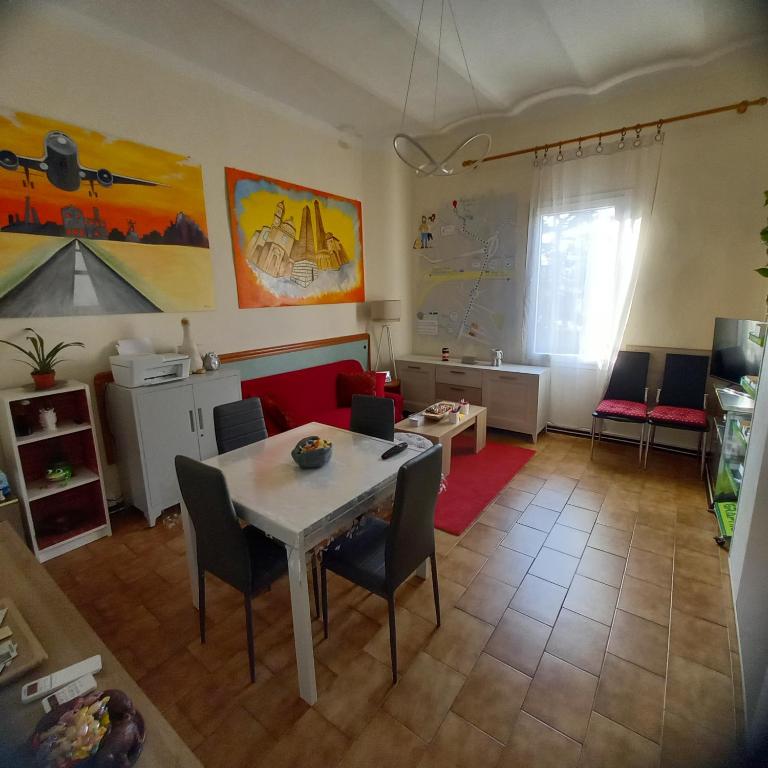 Fly House Depandance - One-Bedroom Apartment - 7